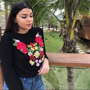 Vintage rose cropped shirt